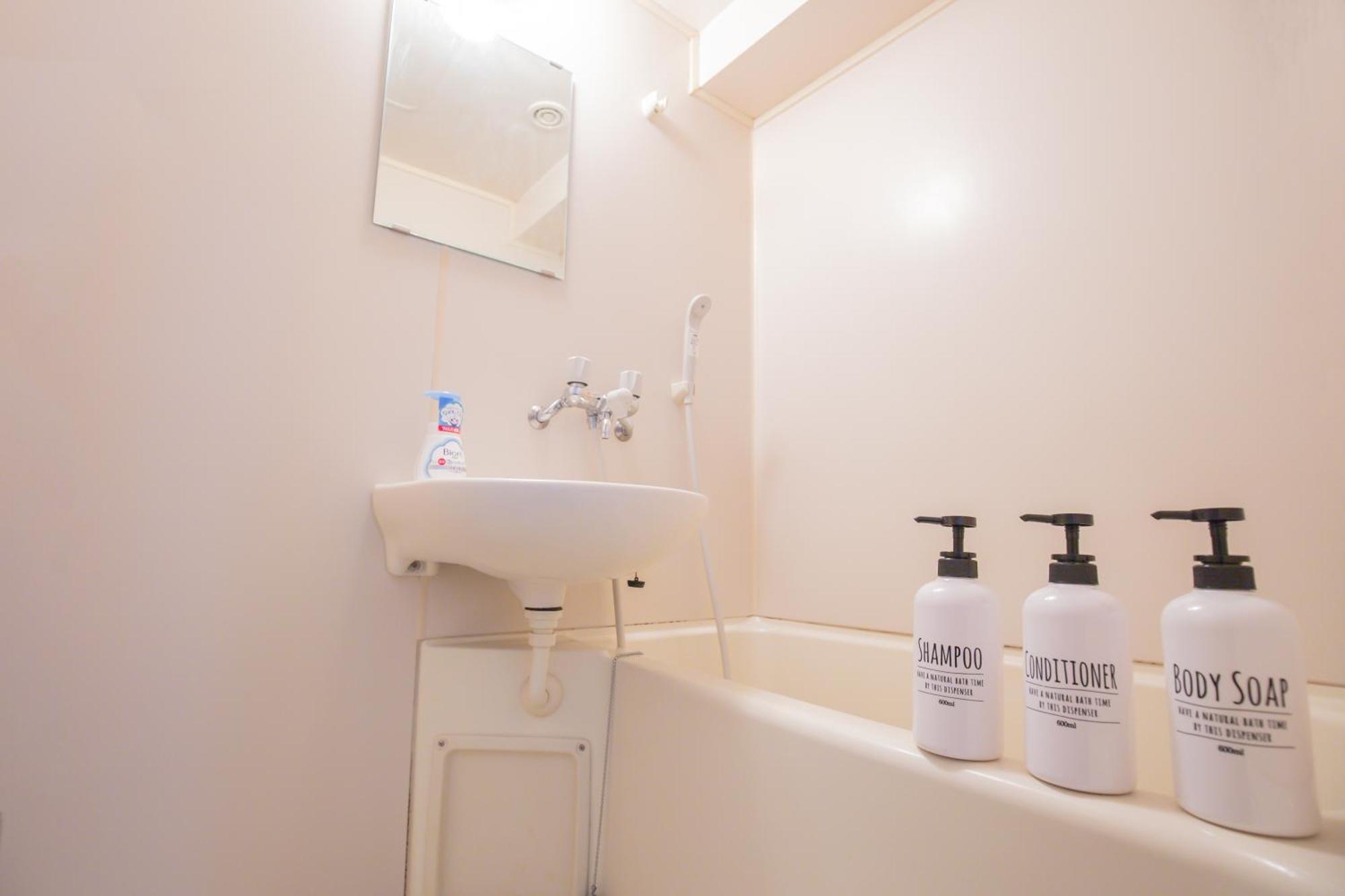Charming Guesthouse In The Heart Of Okubo 丶steps To Metro And Convenient Travel! Eos11 Tokyo Ngoại thất bức ảnh